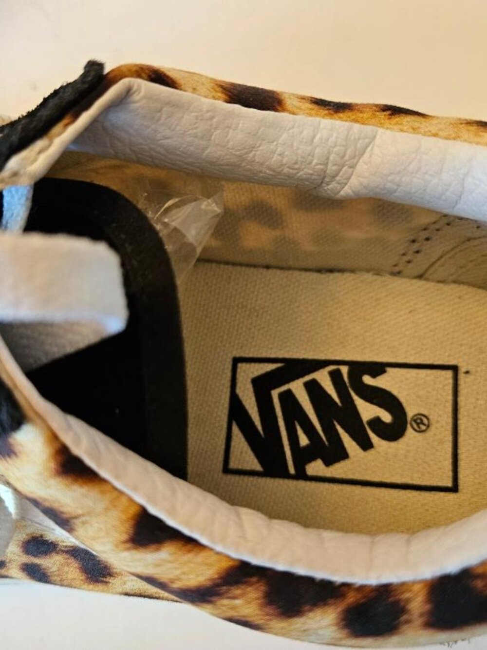 VANS Old Skool sneakers, leopard/blk print design, suede upper S=8 - Picture 3 of 8